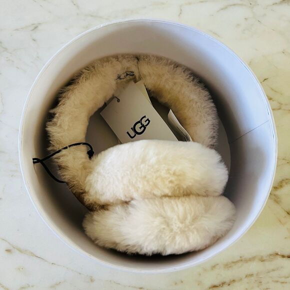 UGG Chestnut Brown Beige Suede Fur Shearling Earmuffs - Picture 11 of 12